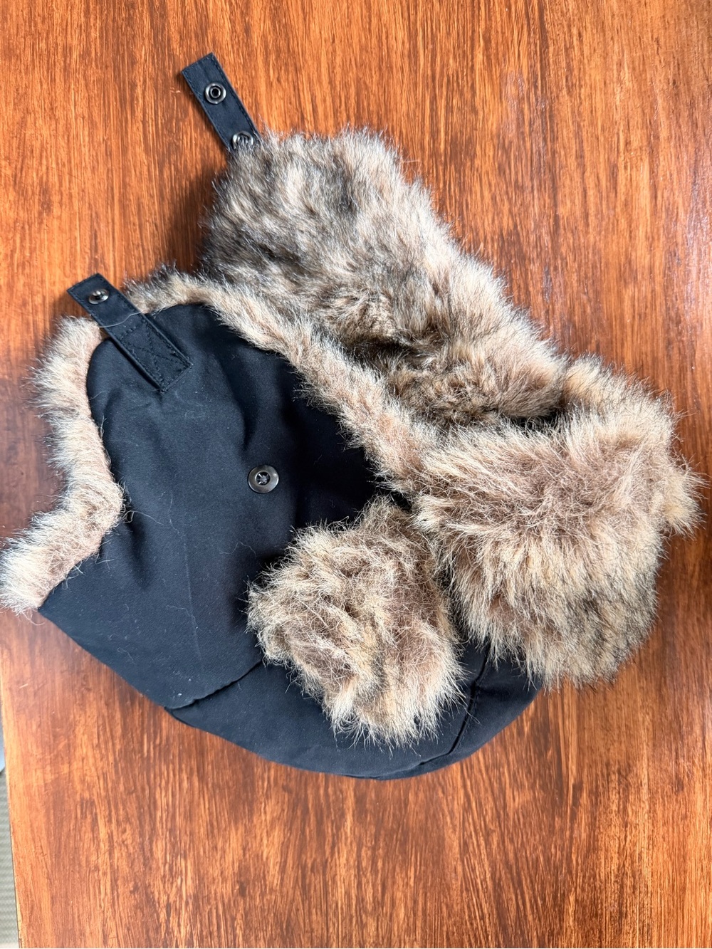 GAP Black Hat with Brown Faux Fur Trim